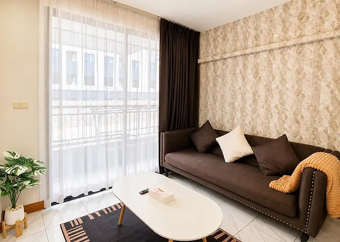 Stylish 1br 5 Min Walk To Bts Nana Pool & Gym