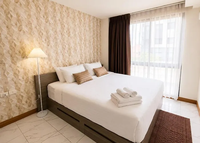 Stylish 1br 5 Min Walk To Bts Nana Pool & Gym